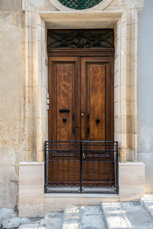 Valletta Main Street Apartment Deluxe Εξωτερικό φωτογραφία