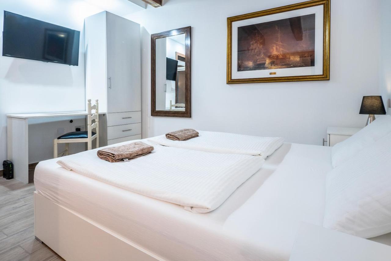 Valletta Main Street Apartment Deluxe Εξωτερικό φωτογραφία